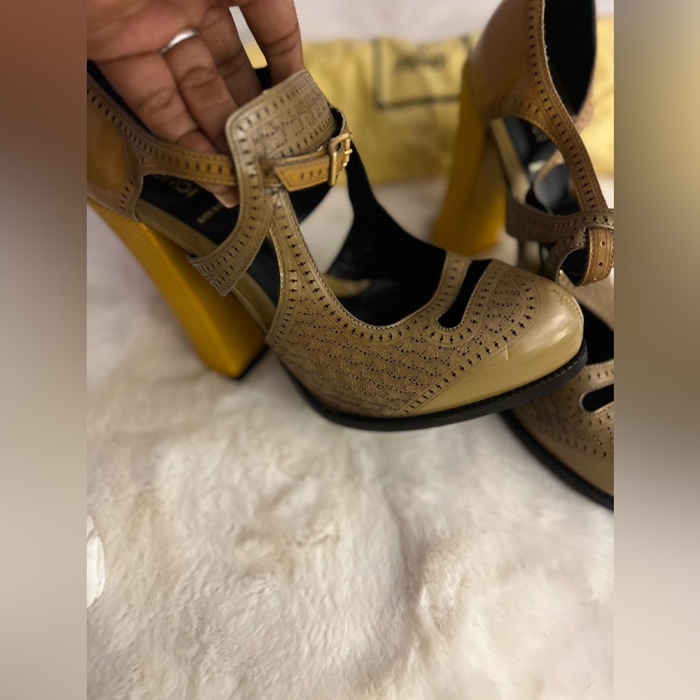 Fendi Tan Heels with Elegant Design